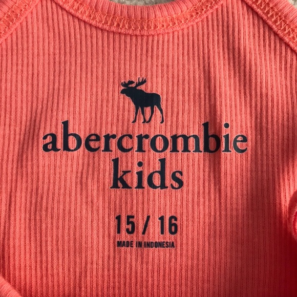 💐Abercrombie Flower Lace Tank💐 - Picture 5 of 5